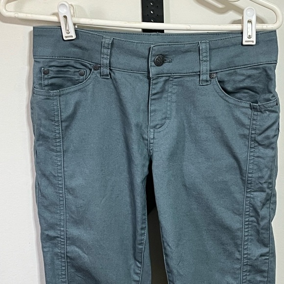 prAna Light Blue Organic Blend Jeans Sz 2/26 - Picture 3 of 8